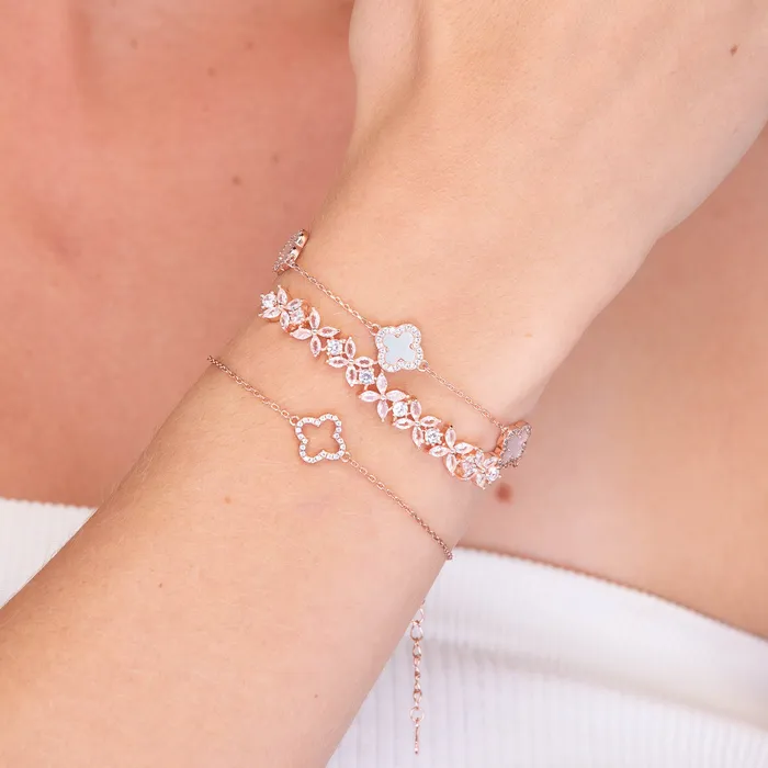Bracelets Open Clover Sapphire Bracelet Camile Stone