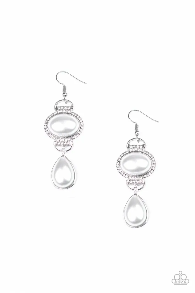 A Finishing Touch Jewelry Earrings Paparazzi Icy Shimmer White Earrings