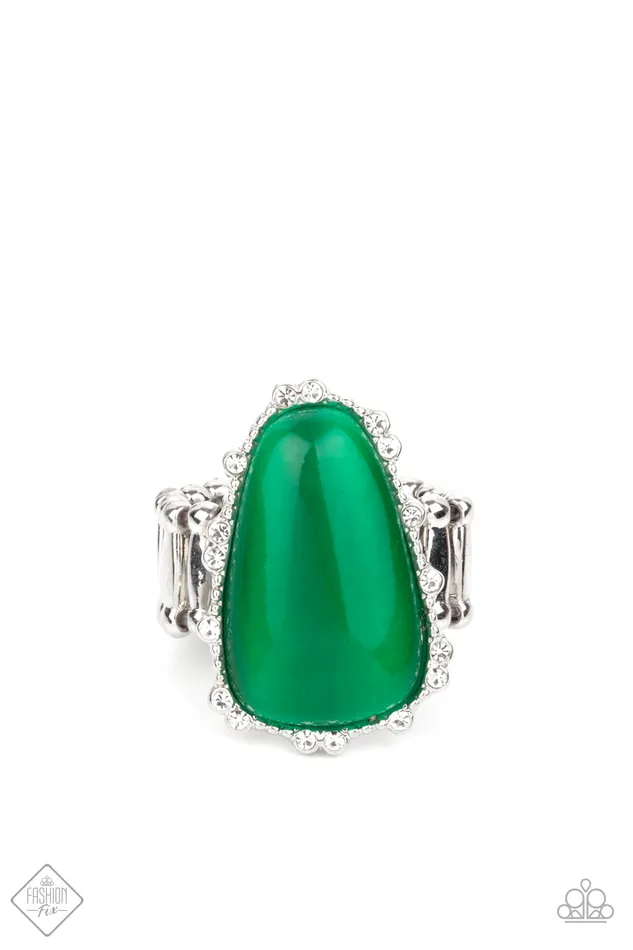 A Finishing Touch Jewelry Paparazzi Newport Nouveau Green Fashion Fix Ring Rings