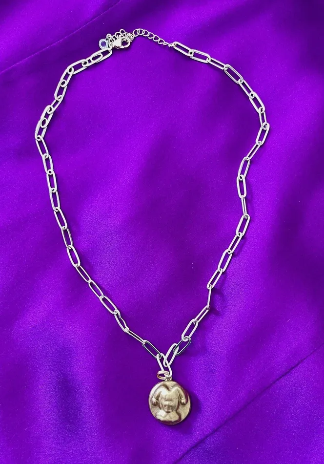 Carol Cassisa Carol Cassisa Joyeux Bouffon Paper Clip Necklace Jester Necklaces Carol Cassisa Carol Cassisa Joyeux Bouffon Paper Clip Necklace Jester Necklaces