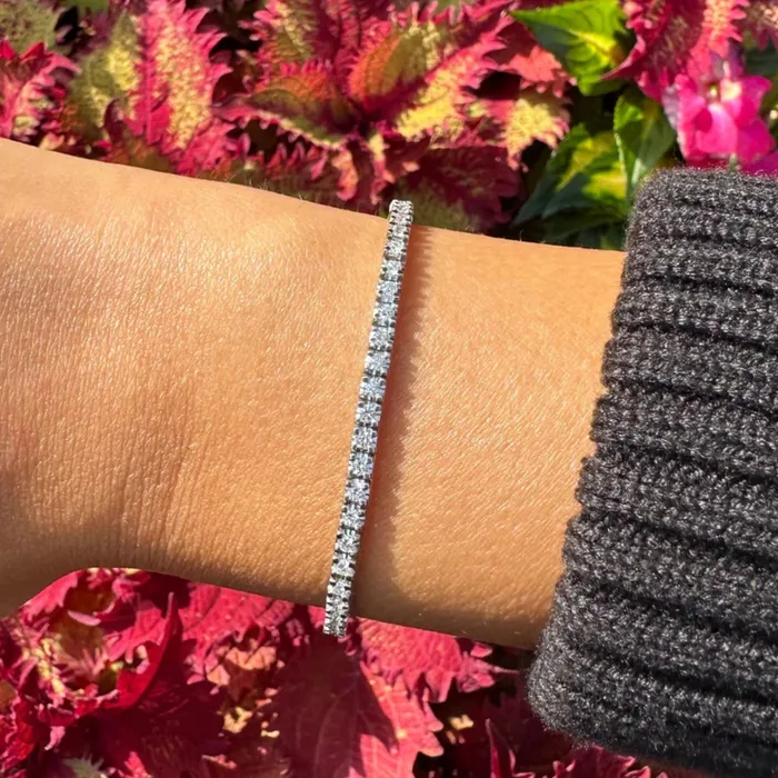 Howard Fine Jewellers Bracelets Classic 14K Diamond Tennis Bracelet 2 CTW Howard Fine Jewellers Bracelets Classic 14K Diamond Tennis Bracelet 2 CTW