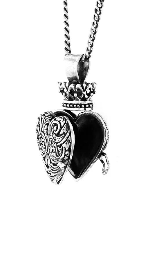 King Baby Necklaces Engraved Baroque Heart Locket King Baby Necklaces Engraved Baroque Heart Locket