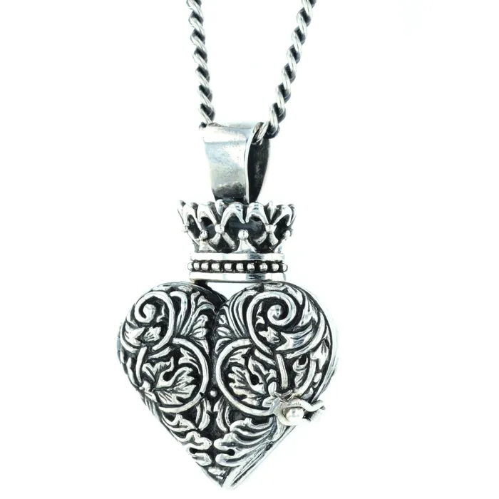 King Baby Necklaces Engraved Baroque Heart Locket King Baby Necklaces Engraved Baroque Heart Locket