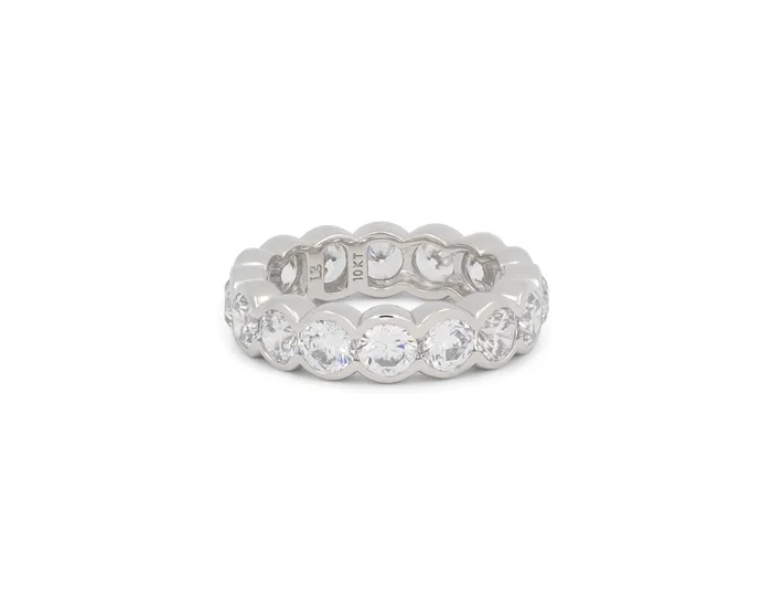 Lisa Gozlan Rings THE SCALLOPED ETERNITY RING