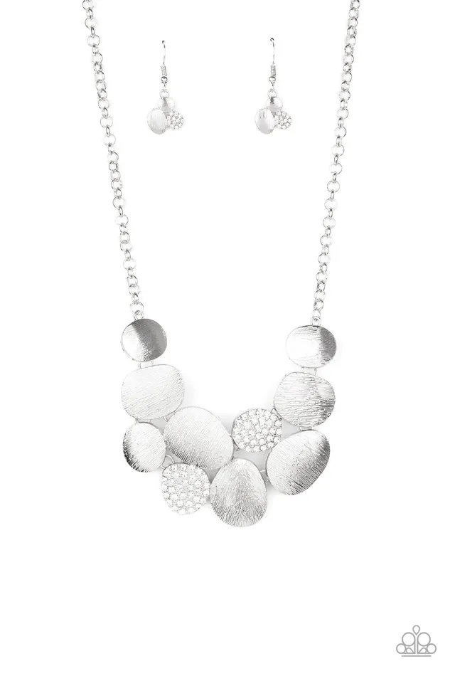 A Hard LUXE Story White Rhinestone Silver Oval Necklace Paparazzi Paparazzi Accessories Necklaces A Hard LUXE Story White Rhinestone Silver Oval Necklace Paparazzi Paparazzi Accessories Necklaces