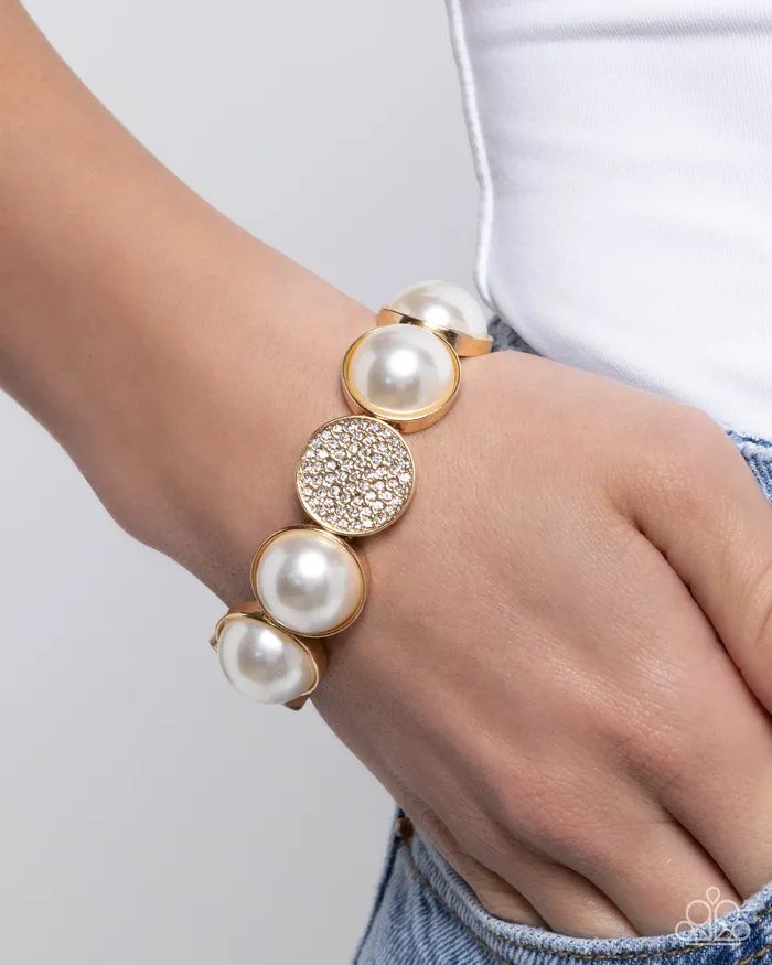 Believable Bling Gold Circle White Pearl Rhinestone Stretchy Bracelet Paparazzi Paparazzi Accessories Bracelets