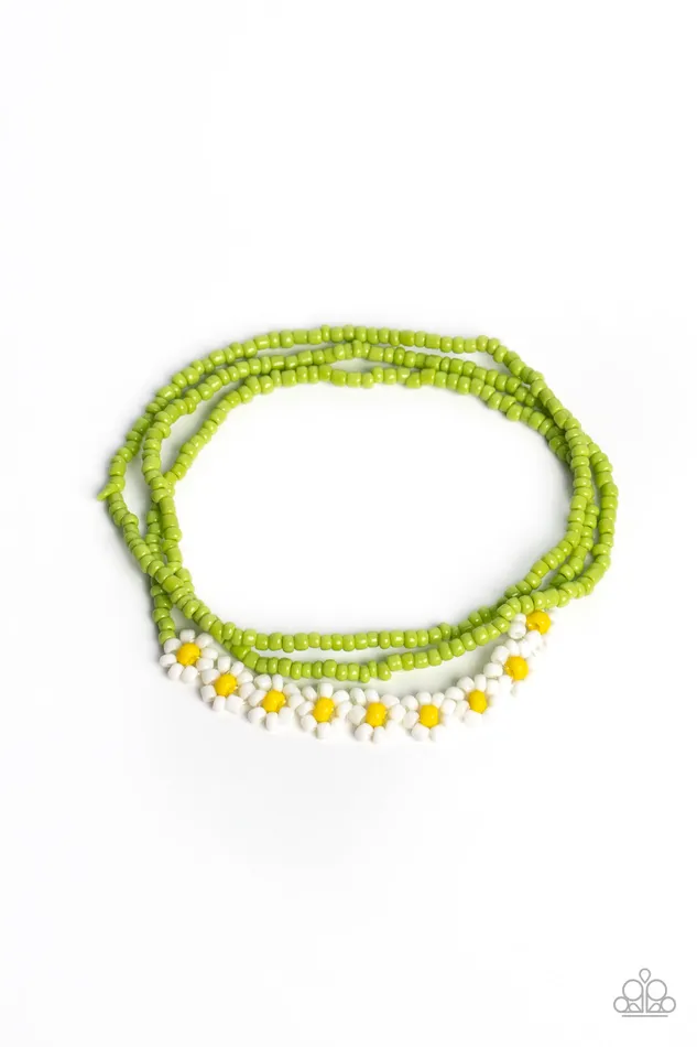 Bracelets Paparazzi Accessories Buzzworthy Botanicals White and Green Seed Bead Flower Stretchy Bracelet Paparazzi Bracelets Paparazzi Accessories Buzzworthy Botanicals White and Green Seed Bead Flower Stretchy Bracelet Paparazzi