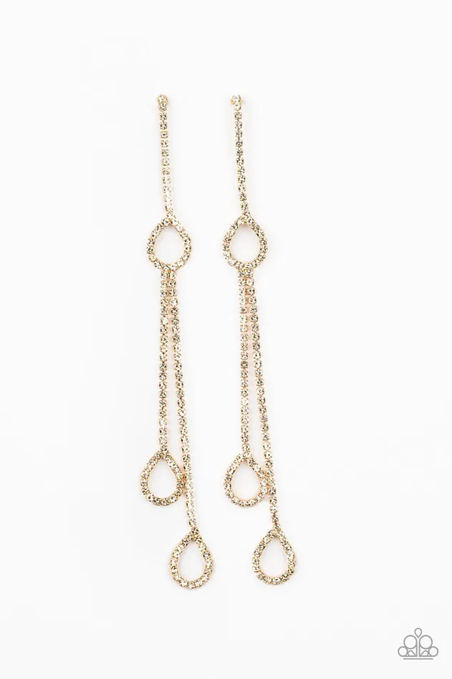 Chance of REIGN Paparazzi Gold Tassel Teardrop Chain White Rhinestone Earrings Paparazzi Accessories Earrings Chance of REIGN Paparazzi Gold Tassel Teardrop Chain White Rhinestone Earrings Paparazzi Accessories Earrings