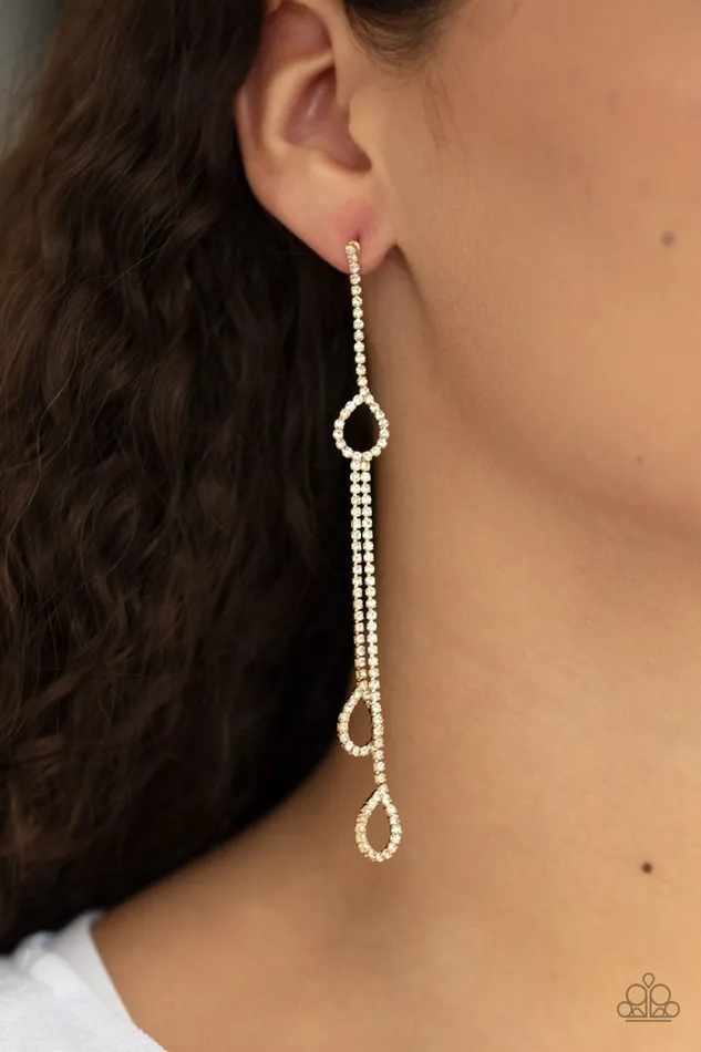 Chance of REIGN Paparazzi Gold Tassel Teardrop Chain White Rhinestone Earrings Paparazzi Accessories Earrings Chance of REIGN Paparazzi Gold Tassel Teardrop Chain White Rhinestone Earrings Paparazzi Accessories Earrings