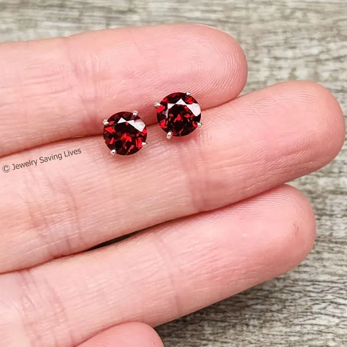 Earrings JSL Garnet Studs Earrings