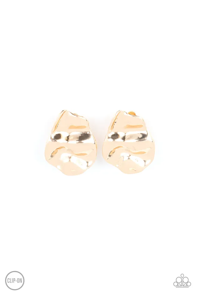 Earrings Paparazzi Accessories Raise the RUCHE Gold Wavy ClipOn Earrings Paparazzi Earrings Paparazzi Accessories Raise the RUCHE Gold Wavy ClipOn Earrings Paparazzi