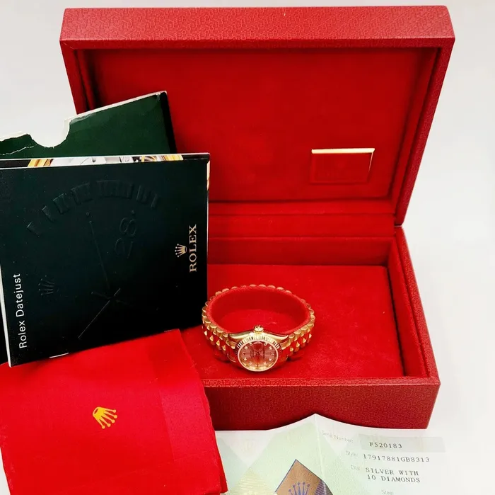 Ladies Rolex 26mm Presidential 18K Yellow Gold Watch with Silver Diamond Dial and Fluted Bezel PreOwned Rolex PreStyled Sets