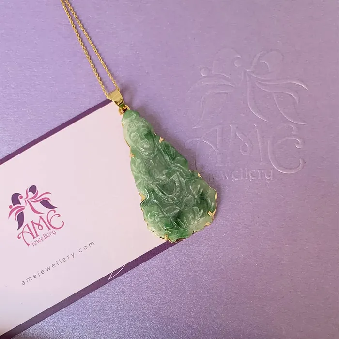 Necklaces AME Jewellery 43mm Burmese Jadeite Jade Guanyin Buddha Pendant Necklace in 14K Gold