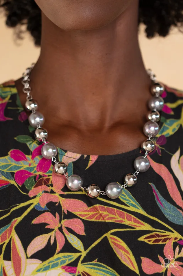 Necklaces Dreamscape Escape Silver Iridescent Bead Necklace Paparazzi Paparazzi Accessories