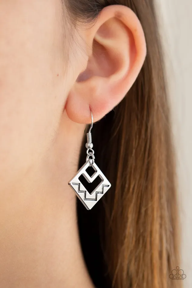 Necklaces Paparazzi Accessories Giza Goals Silver Triangle Tribal Necklace Paparazzi
