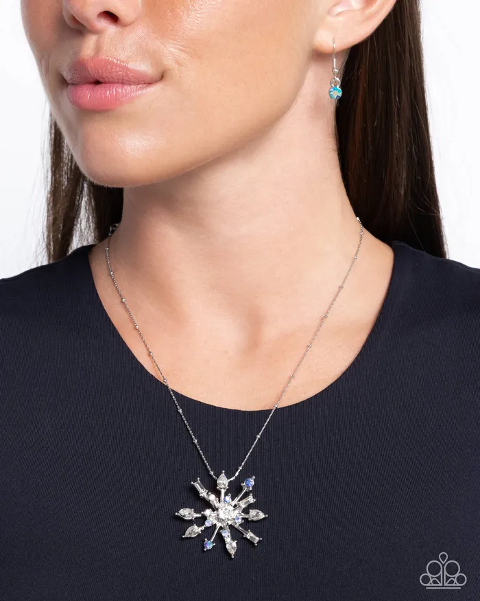 Necklaces Paparazzi Accessories Star of Bethlehem Blue Iridescent White Silver Snowflake Christmas Short Necklace Paparazzi