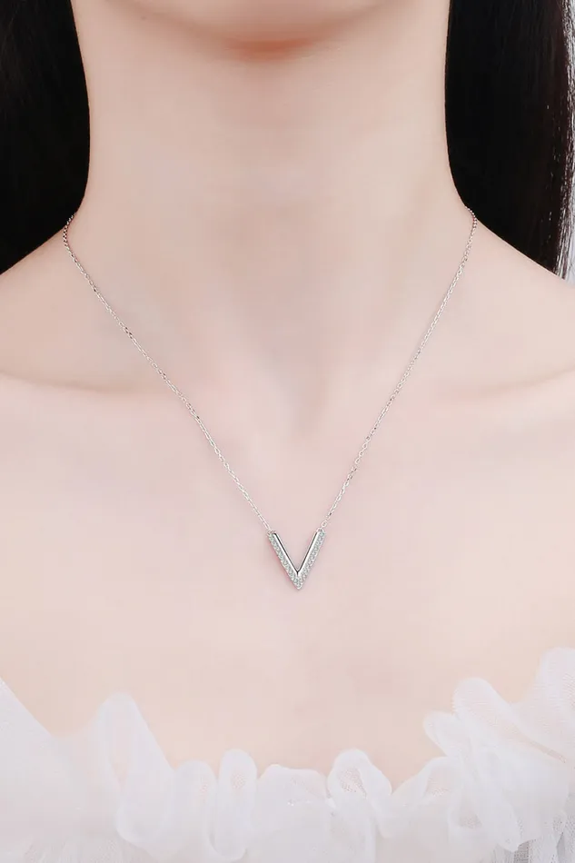 Necklaces Trendsi Sterling Silver V Letter Pendant Necklace