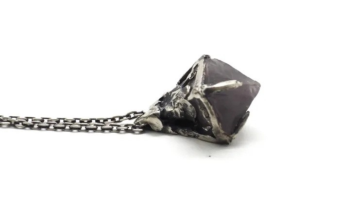 OSS Necklaces PENDULUM NECKLACE 41