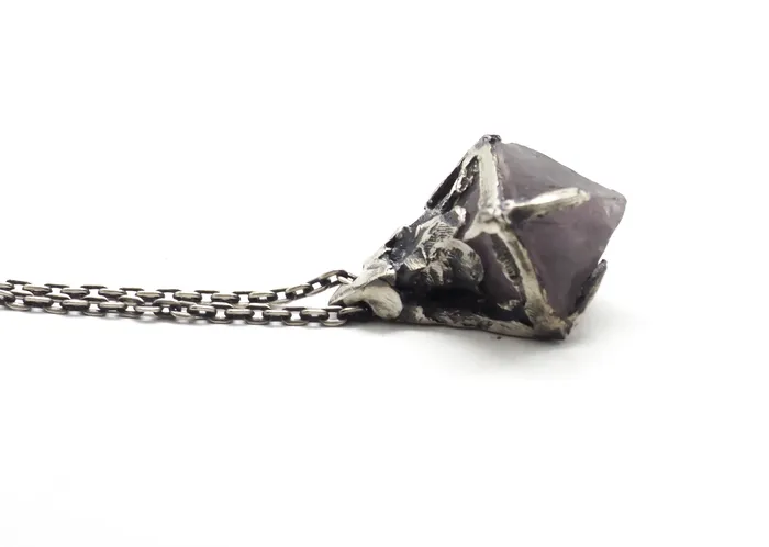 OSS Necklaces PENDULUM NECKLACE 41
