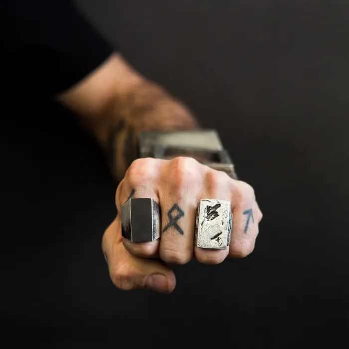 OSSOSS Rings HL SIGNET RING