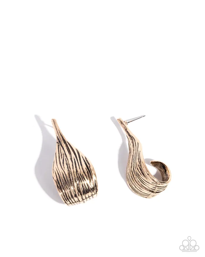 Paparazzi Accessories Earrings Curly Comfort Gold Textured Teardrop Post Earrings Paparazzi Paparazzi Accessories Earrings Curly Comfort Gold Textured Teardrop Post Earrings Paparazzi