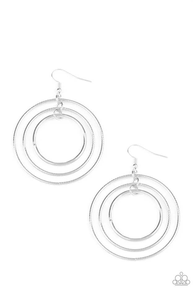 Paparazzi Accessories Earrings Paparazzi Rippling Radiance Silver Serrated Connected Hoop Earrings Paparazzi Accessories Earrings Paparazzi Rippling Radiance Silver Serrated Connected Hoop Earrings