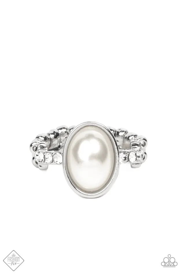 Paparazzi Accessories One Day at a SHOWTIME White Pearl Silver Ring Paparazzi Fashion Fix December 2021 Rings Paparazzi Accessories One Day at a SHOWTIME White Pearl Silver Ring Paparazzi Fashion Fix December 2021 Rings