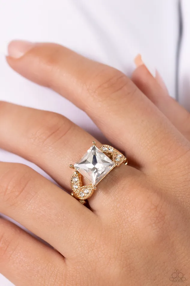 Paparazzi Accessories Rings Deluxe Drama Gold White Gem Ring Paparazzi