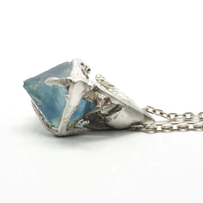 PENDULUM NECKLACE 44 OSS Necklaces