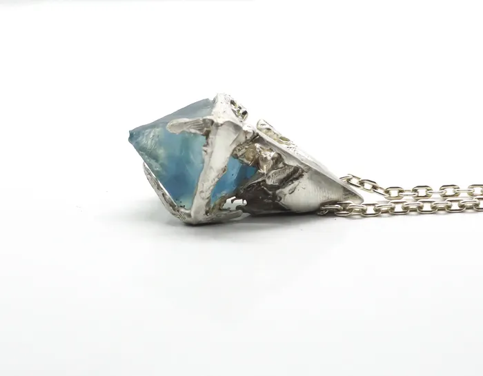PENDULUM NECKLACE 44 OSS Necklaces