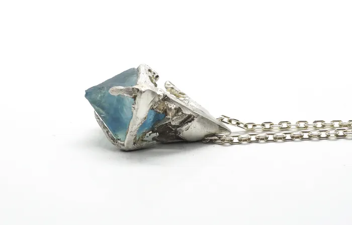 PENDULUM NECKLACE 44 OSS Necklaces