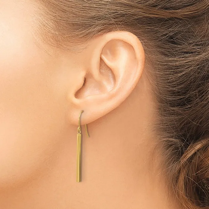 Qgold 14k Yellow Gold 15 mm Bar Dangle Earrings 089 grams Earrings