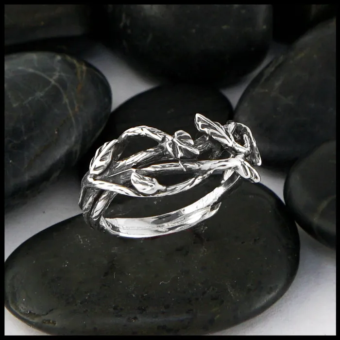 Tom Carter Rings Sterling Silver Leaf and Vine Ring