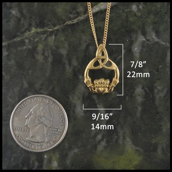 Walker Metalsmiths Gold Trinity Claddagh Pendant PreStyled Sets