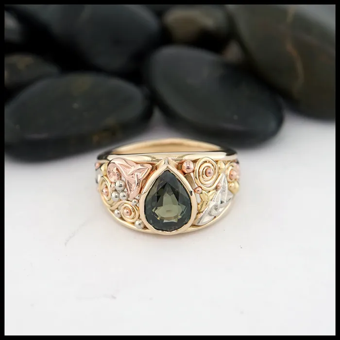Walker Metalsmiths Rings Green Sapphire Custom Frame Ring