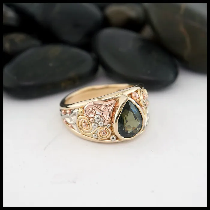 Walker Metalsmiths Rings Green Sapphire Custom Frame Ring